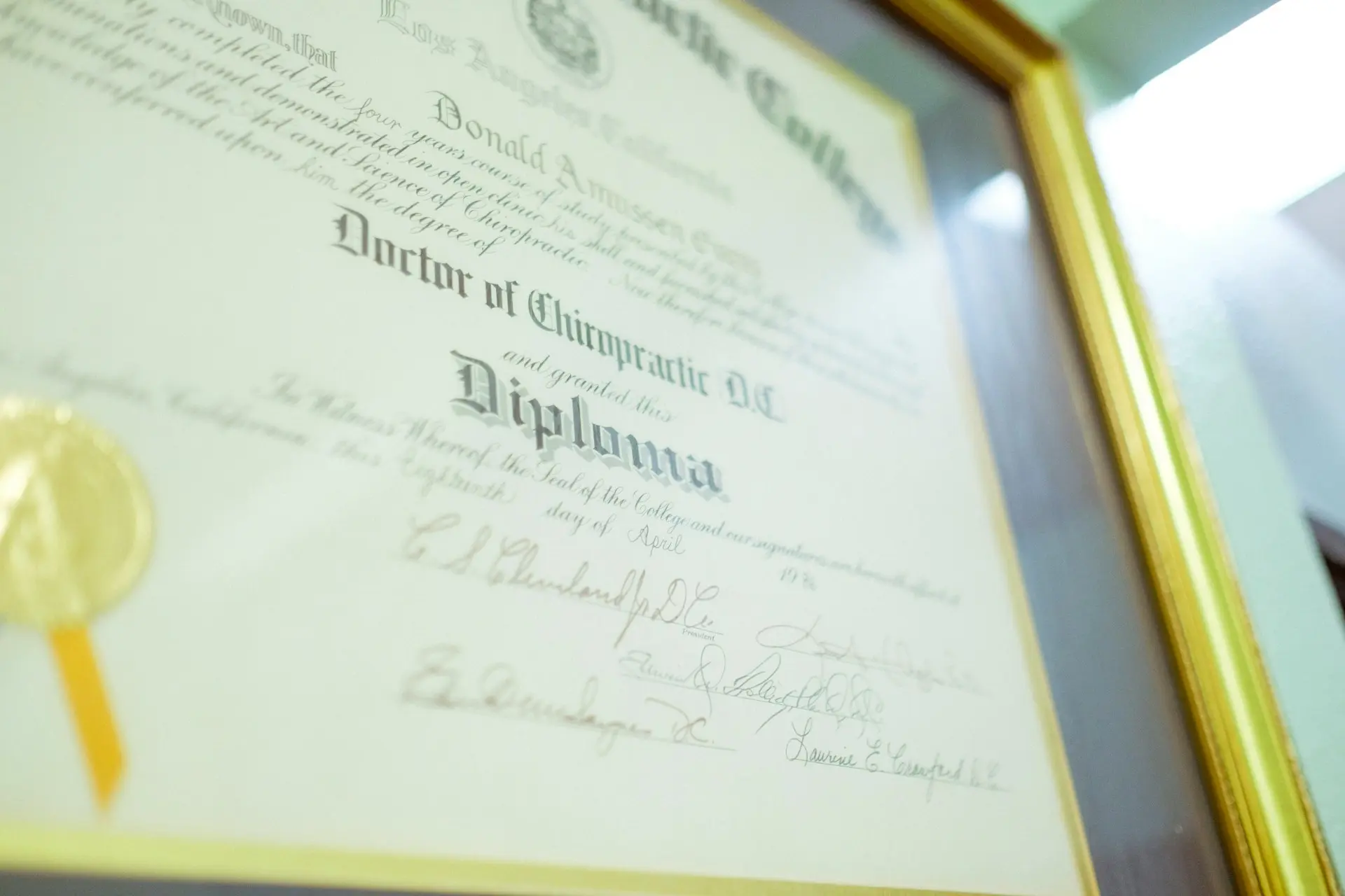 Diplomas ao Alcance de um Clique: Educação Online - IQ